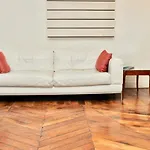 Charming Apartment Near The Trocadero